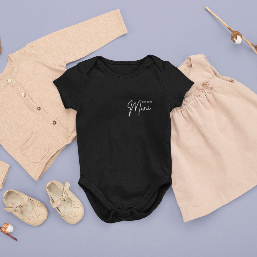 Organic Baby Bodysuite - Mini Kursiv