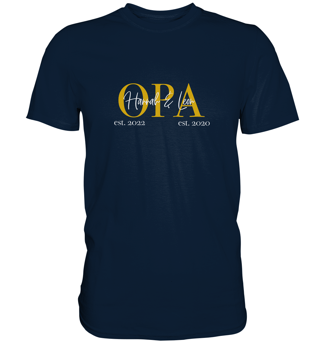 Ein Opa T-Shirt mit minimalistischem Design von ShirtDesire. Personalisierter Druck, hochwertige Materialien. Perfekt für stolze Opas, die ihren eigenen Stil ausdrücken möchten.